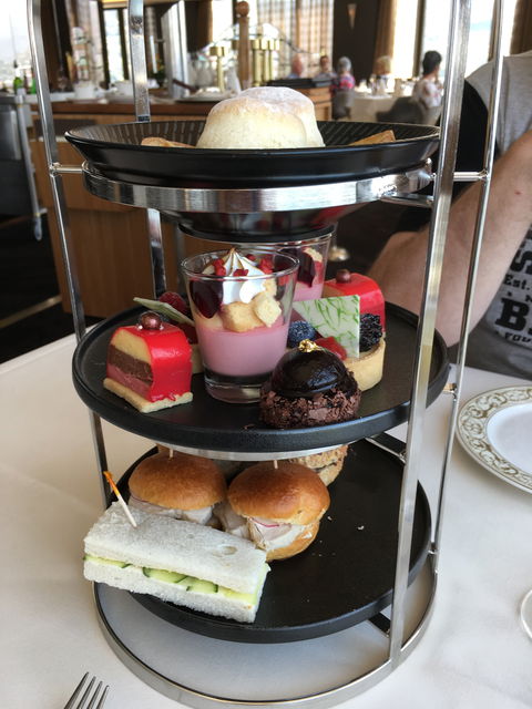 The Point Revolving Restaurant - Northern Rivers Accommodation 3