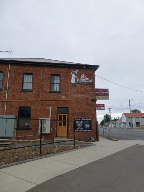 Cheqered Flag Bistro - Northern Rivers Accommodation 2