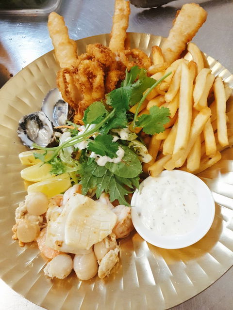 Mt Lyell Hotel Thai - European Bar And Restaurant - Northern Rivers Accommodation 3