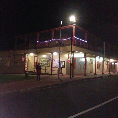 Mt Lyell Hotel Thai - European Bar And Restaurant - Northern Rivers Accommodation 0