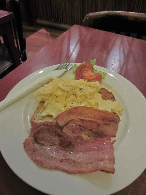 Tiffin Room Cafe - Northern Rivers Accommodation 3