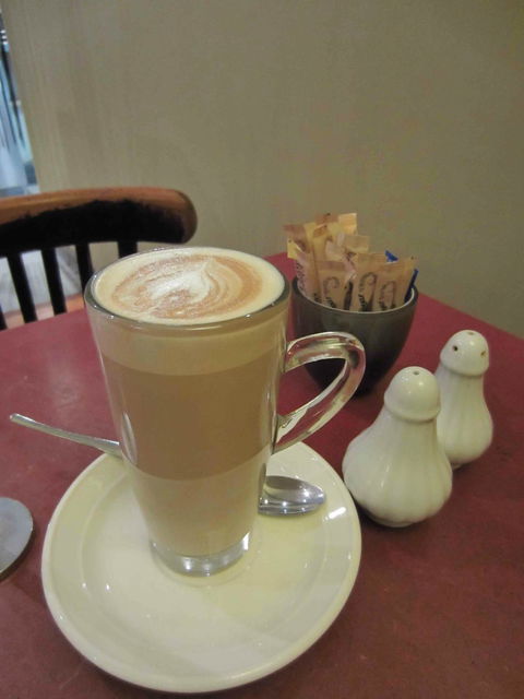 Tiffin Room Cafe - Northern Rivers Accommodation 4
