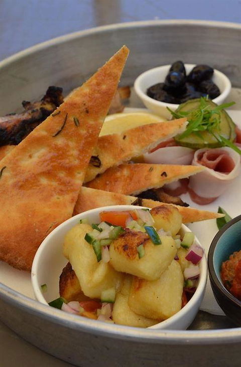 FOS Kitchen & Bar - Northern Rivers Accommodation 4
