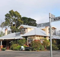 Radio Springs Hotel - Northern Rivers Accommodation