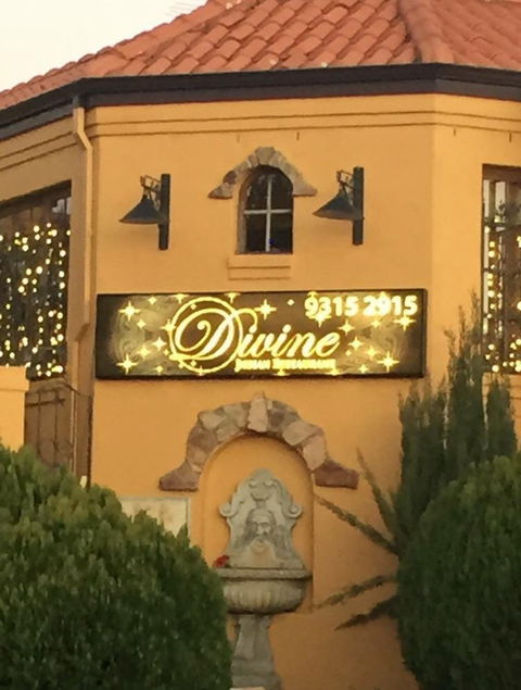 Divine Indian Restaurant - Northern Rivers Accommodation 1