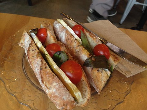 Jessie's Cafe & Roasting Co. - Northern Rivers Accommodation 0