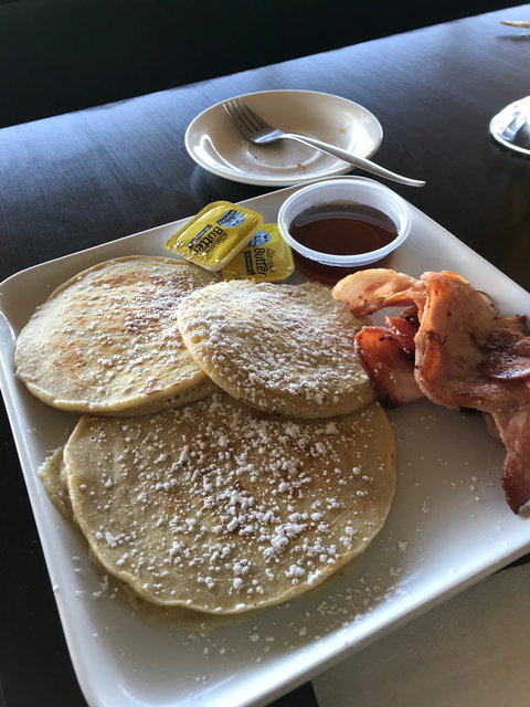 Pelican's Cafe & Restaurant - Northern Rivers Accommodation 1