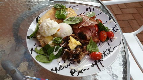 Along Came Henry - Northern Rivers Accommodation 0
