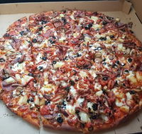 Cosmopolitan Pizza Bar - Northern Rivers Accommodation