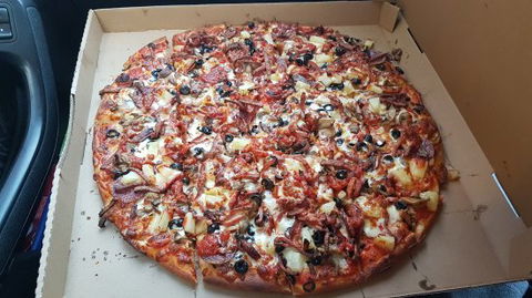 Cosmopolitan Pizza Bar - Northern Rivers Accommodation 0