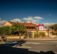 Port Noarlunga Hotel - Northern Rivers Accommodation