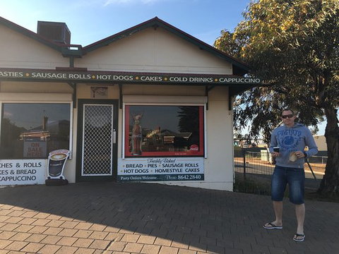 JM Deli - Northern Rivers Accommodation 0