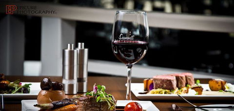Summit Restaurant And Bar - Northern Rivers Accommodation 9