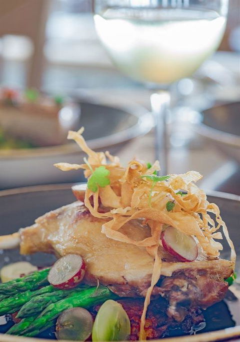 Summit Restaurant And Bar - Northern Rivers Accommodation 5