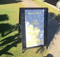 Honey Bee  Saint - Northern Rivers Accommodation