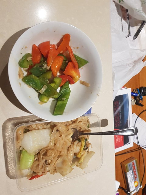 Poemphun Thai Takeaway - Northern Rivers Accommodation 1