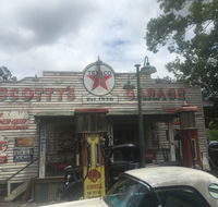 The Barn and Scotty's Garage - Northern Rivers Accommodation