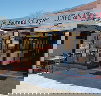 Samual Grays Cafe  Bar - Northern Rivers Accommodation