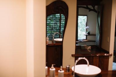 Secrets Cafe On The Deck At Montville - Northern Rivers Accommodation 5