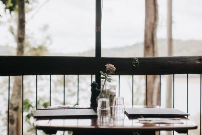 Secrets Cafe On The Deck At Montville - Northern Rivers Accommodation 7