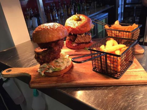 Sandy's Bar And Grill - Northern Rivers Accommodation 0