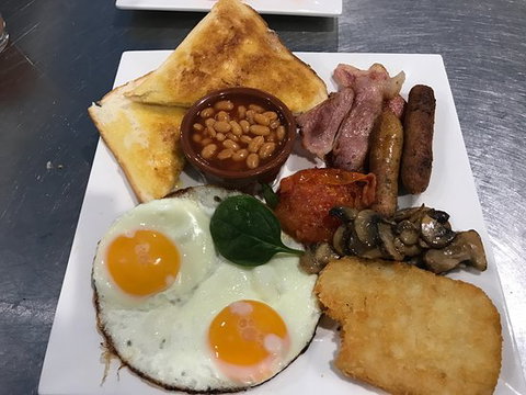 Maggie Lee's Cafe - Northern Rivers Accommodation 0