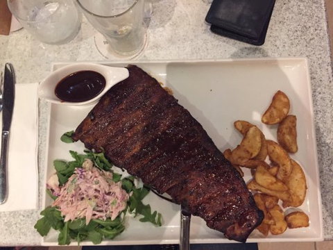 Trinity Beach Tavern - Northern Rivers Accommodation 0