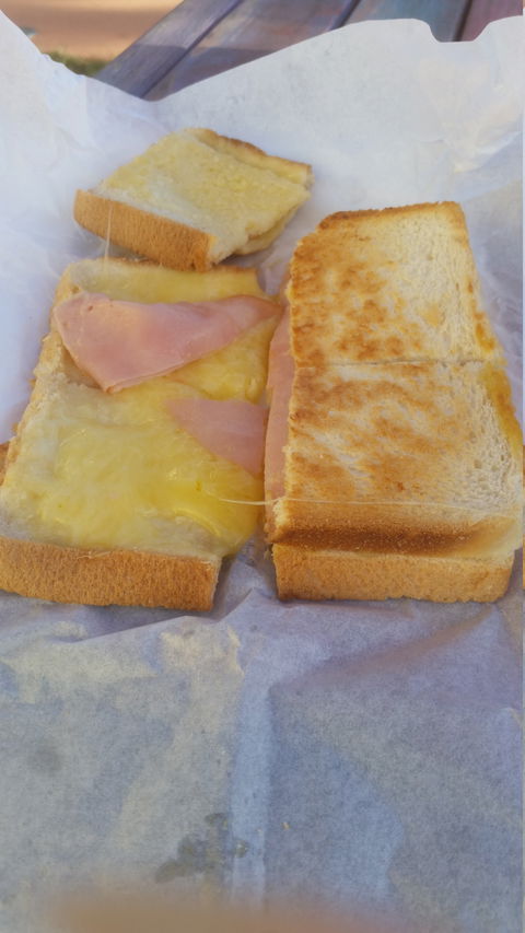 Cardwell Seaview Cafe - Northern Rivers Accommodation 2