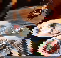 Milton Wine Bar - Northern Rivers Accommodation