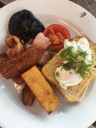 Our Kitchen Table - Northern Rivers Accommodation 0