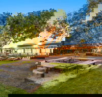 Batesford Hotel - Northern Rivers Accommodation