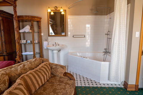 Denison Boutique Hotel - Northern Rivers Accommodation 8