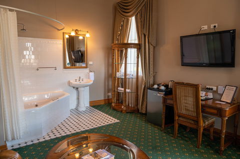 Denison Boutique Hotel - Northern Rivers Accommodation 10