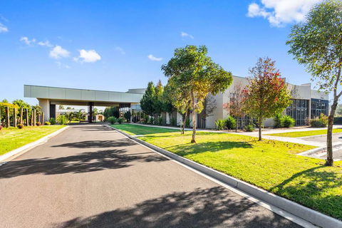 Quality Suites Point Cook Seasons 5 - Northern Rivers Accommodation 4
