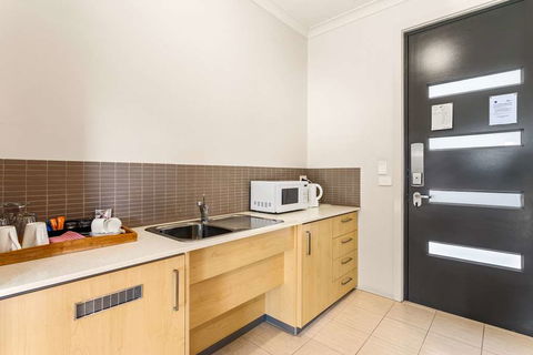 Quality Suites Point Cook Seasons 5 - Northern Rivers Accommodation 8