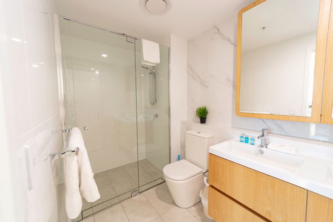 Arise Brisbane One - Northern Rivers Accommodation 4