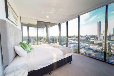 Arise Brisbane One - Northern Rivers Accommodation 5