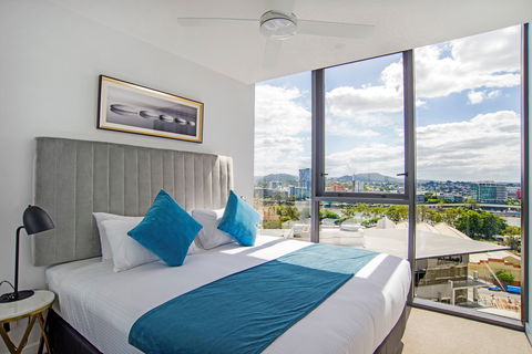 Arise Brisbane One - Northern Rivers Accommodation 7