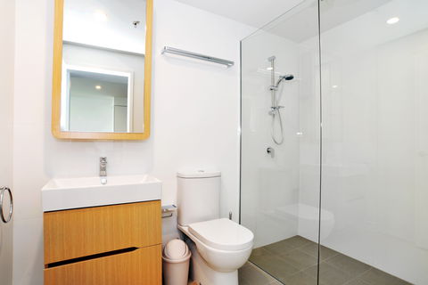 Arise Brisbane One - Northern Rivers Accommodation 8