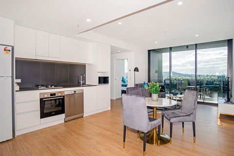 Arise Brisbane One - Northern Rivers Accommodation 10