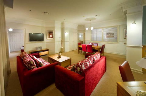 Royal Albert Hotel - Northern Rivers Accommodation 11
