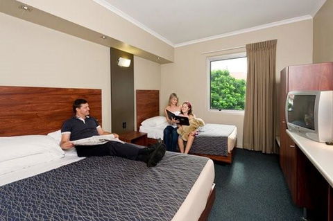 Rocklea International Hotel - Northern Rivers Accommodation 6