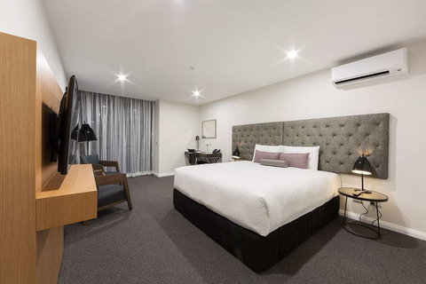 Avenue Hotel Canberra - Northern Rivers Accommodation 2