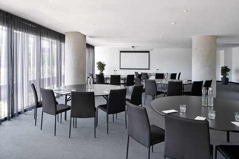 Midnight Hotel, Autograph Collection - Northern Rivers Accommodation 9