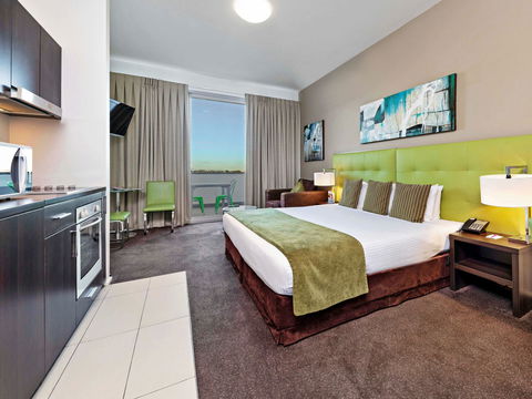 Mercure Melbourne Caroline Springs - Northern Rivers Accommodation 7