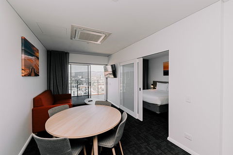 Tom's Court Hotel - Northern Rivers Accommodation 13
