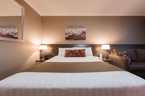 Pavilion On Northbourne - Northern Rivers Accommodation 5