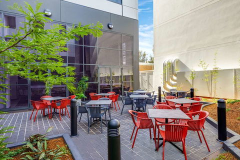 Travelodge Sydney Airport - Northern Rivers Accommodation 13
