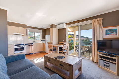 Aqualuna Beach Resort - Northern Rivers Accommodation 4