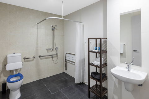 Meriton Serviced Apartments North Sydney - Northern Rivers Accommodation 0